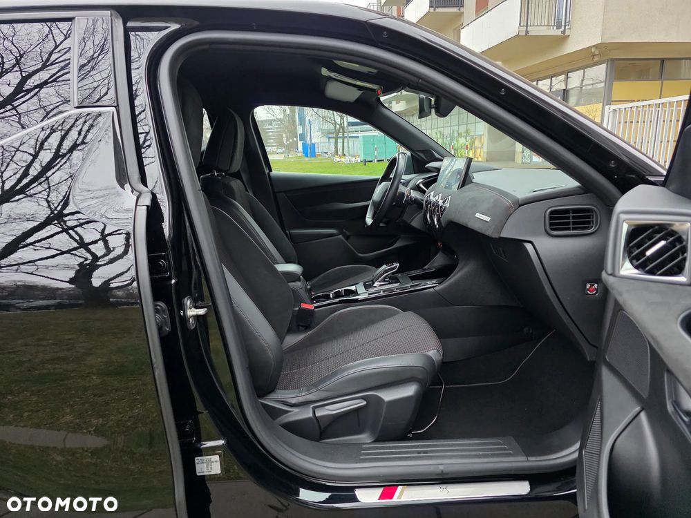 DS Automobiles DS 3 Crossback 1.2 PureTech Performance Line + - 35