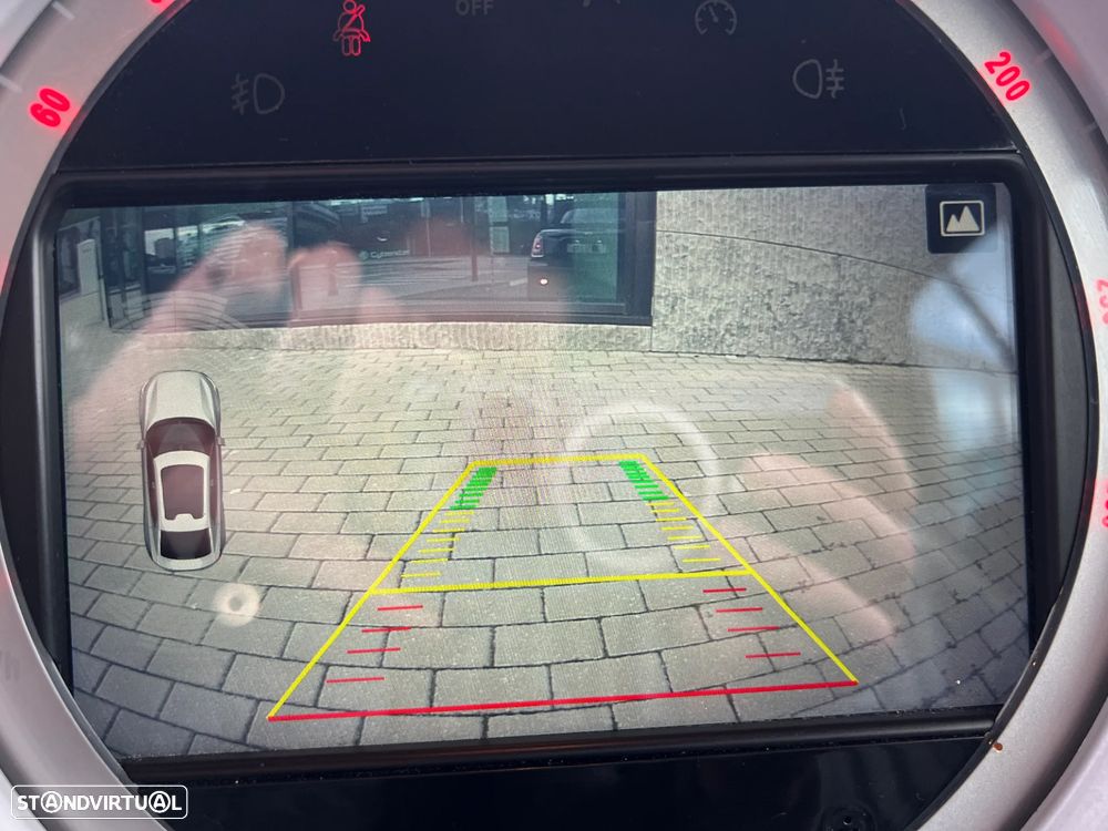 MINI Cabrio Cooper SD - 14