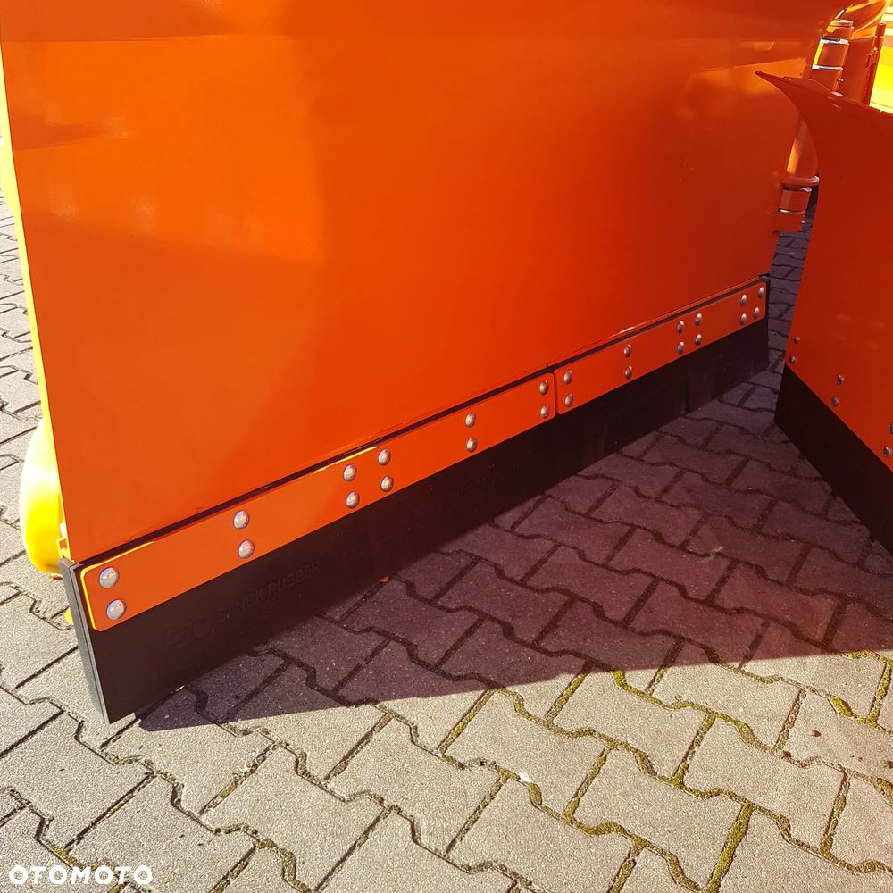 Metal-Technik Pług składany TYTAN - 8