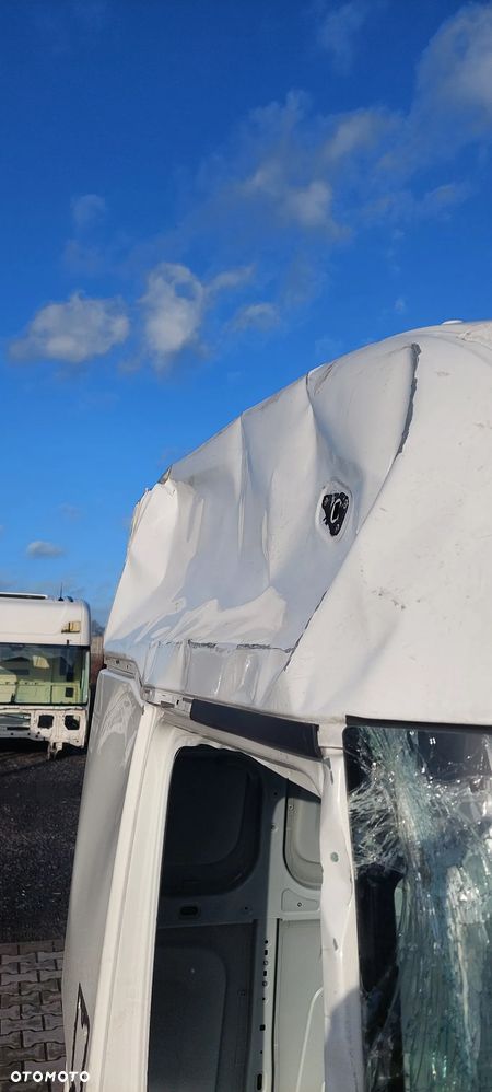 KABINA RENAULT GAMA T WYSOKA 2023R - 7