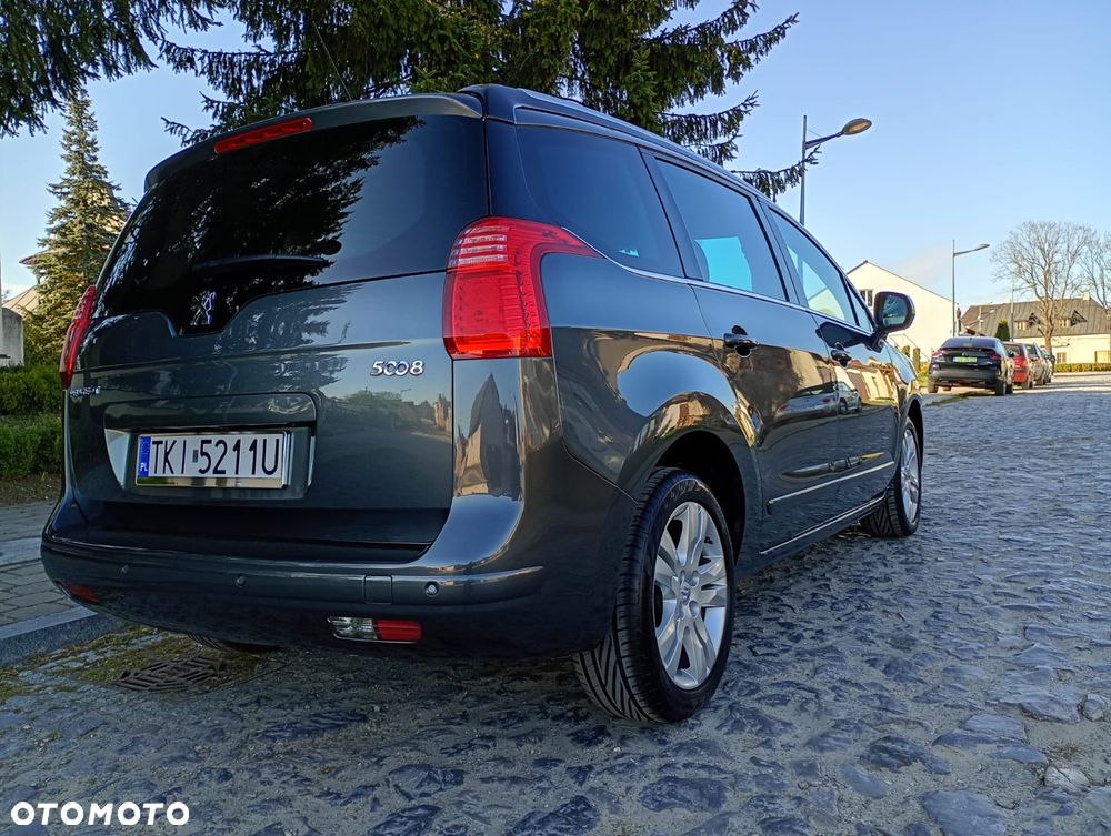 Peugeot 5008 HDI 115 Allure - 28
