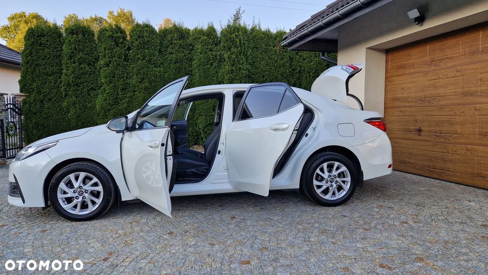 Toyota Corolla 1.6 Comfort - 11