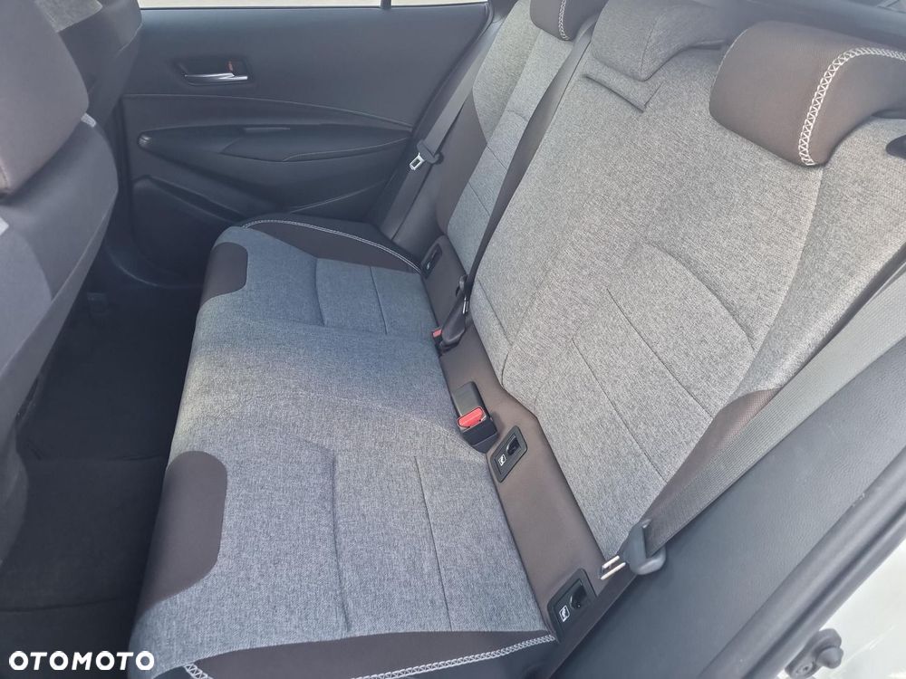 Toyota Corolla 2.0 Hybrid Trek - 13