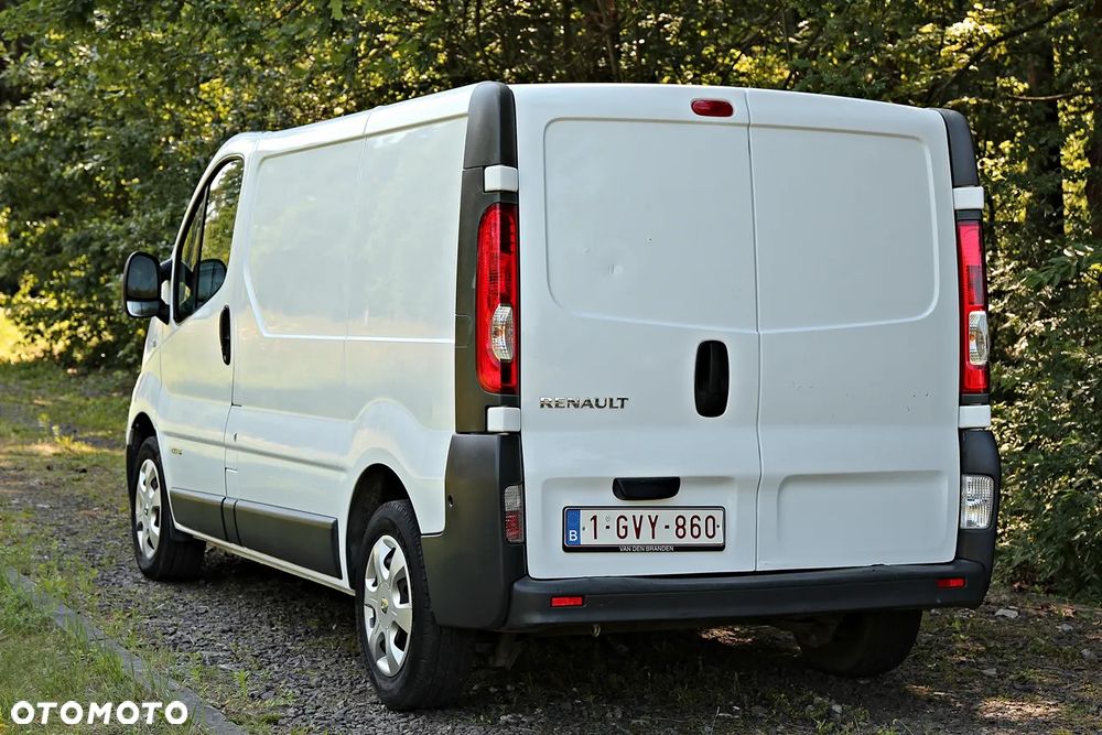Renault Trafic - 10