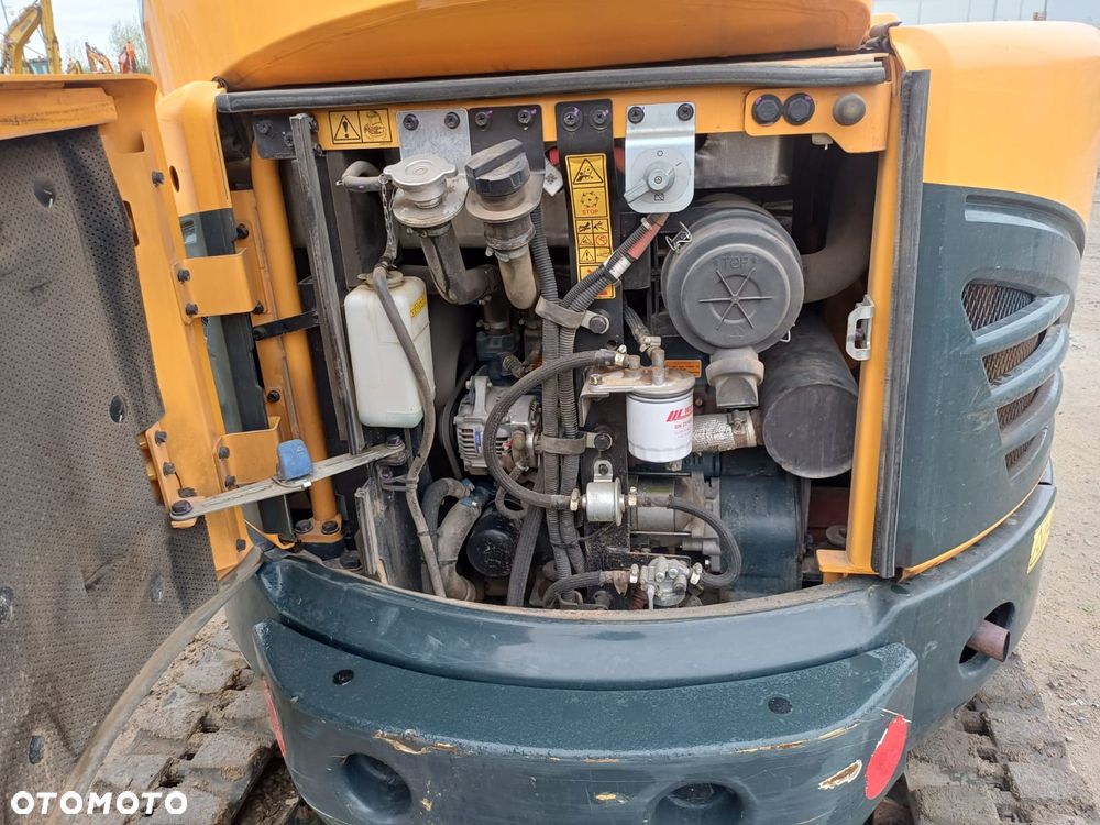 Hyundai R25 Z-9AK - 9