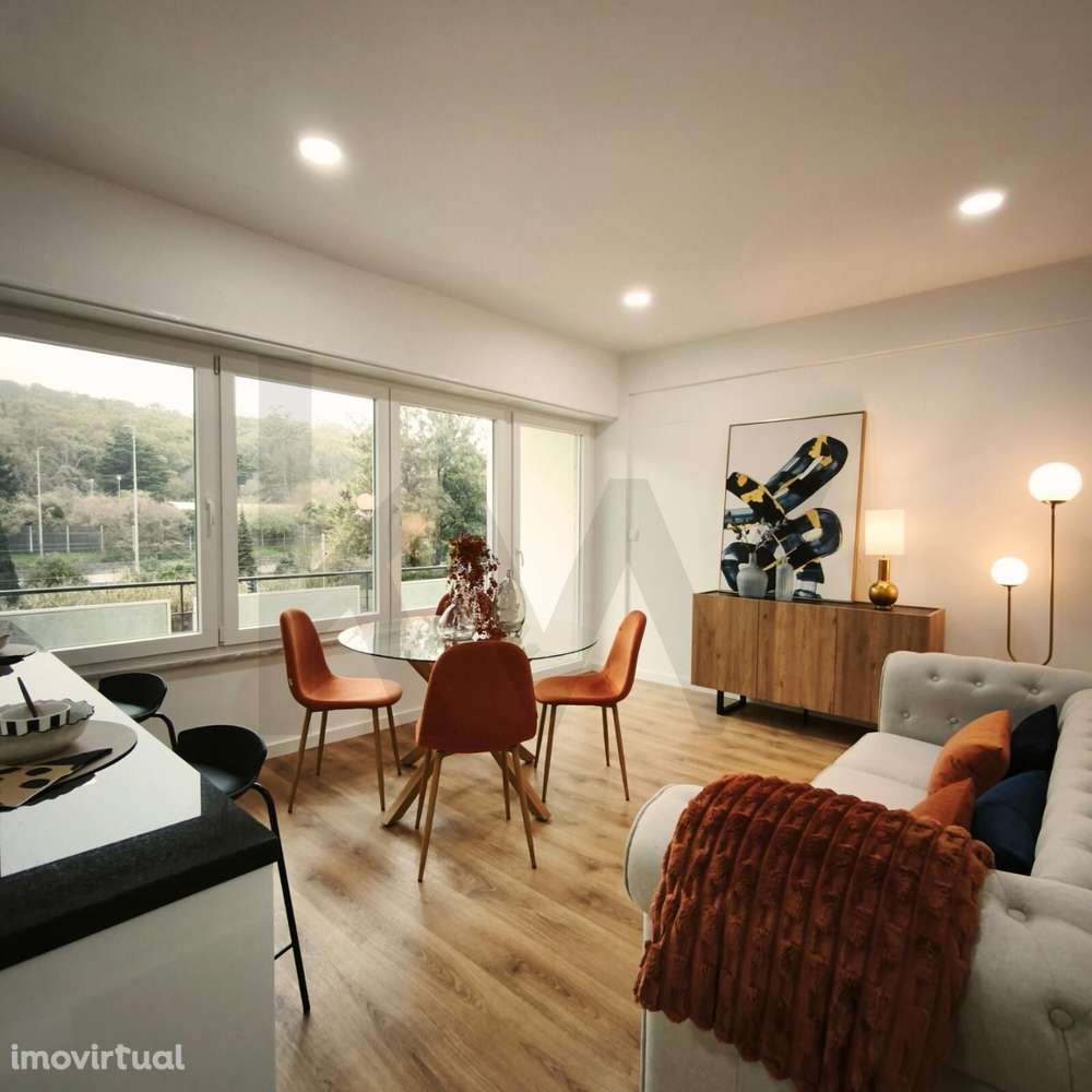 Apartamento T3 com Varanda em Benfica - Grande imagem: 4/29