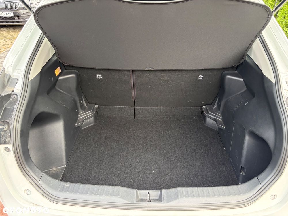 Toyota Yaris Cross - 17