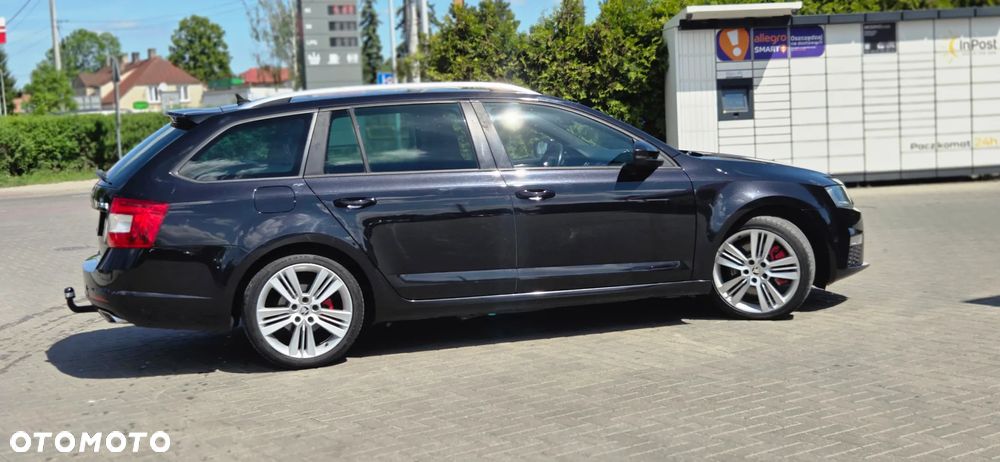 Skoda Octavia 2.0 TDI DSG RS - 20