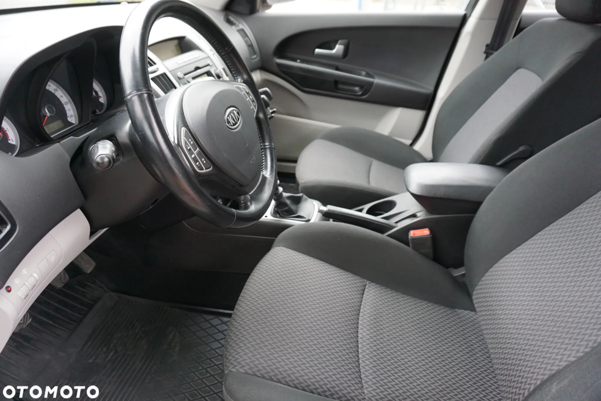 Kia Ceed Cee'd 1.4 Comfort + - 8