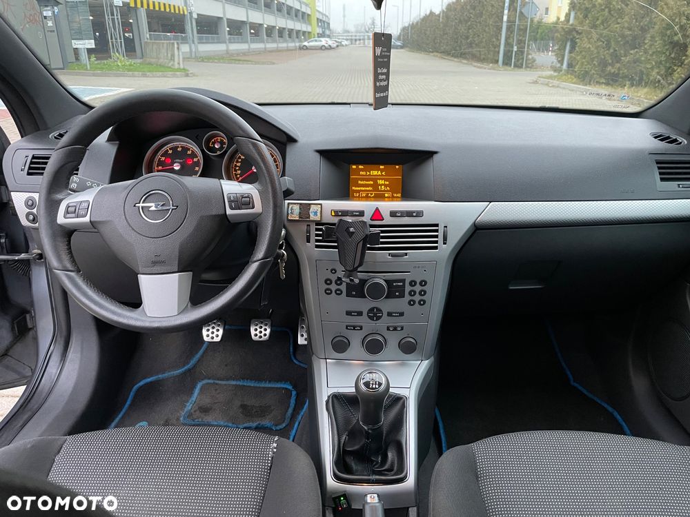 Opel Astra 2.0 Turbo Sport - 11