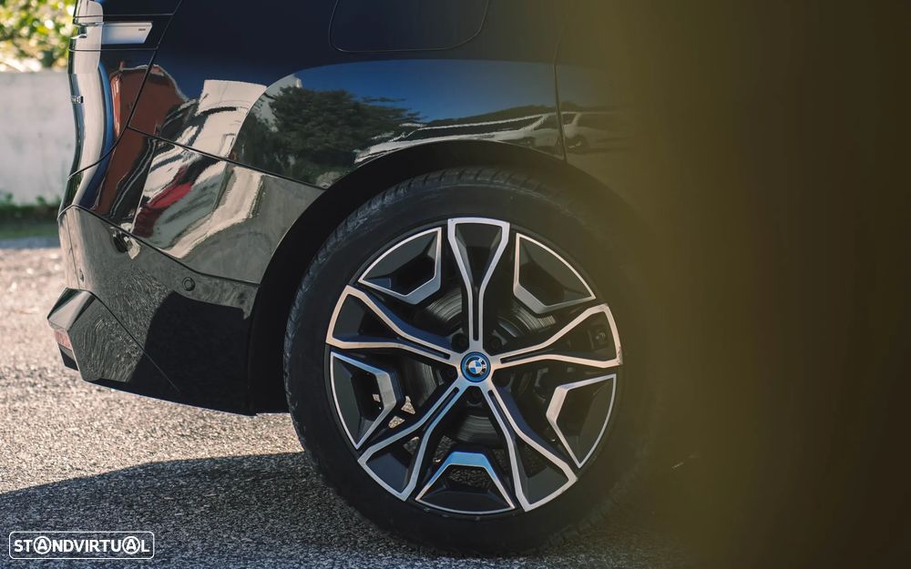 BMW iX xDrive40 - 6