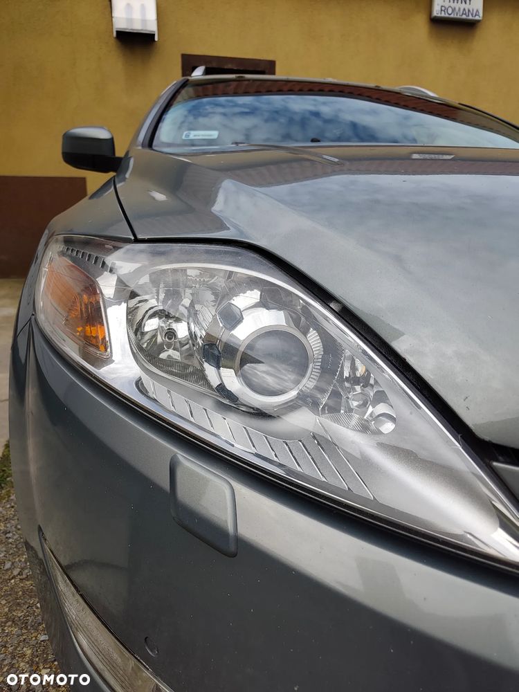 Ford Mondeo 2.0 TDCi Ghia - 18