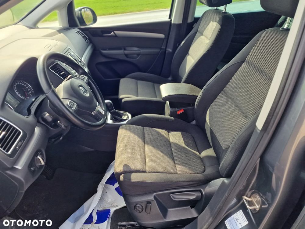 Volkswagen Sharan 2.0 TDI DSG BlueMotion Technology Trendline - 12