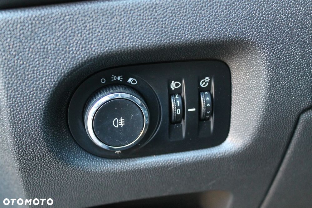 Opel Corsa 1.4 16V Active - 18