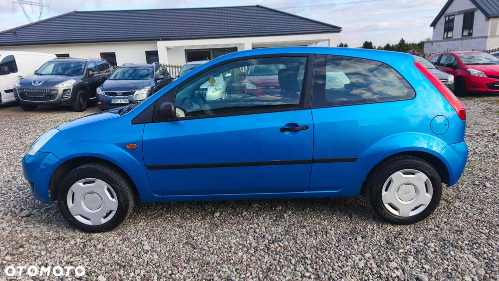 Ford Fiesta - 12