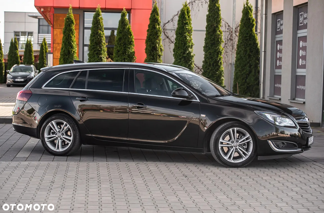 Opel Insignia 2.0 SIDI Turbo 4x4 Sports Tourer - 18
