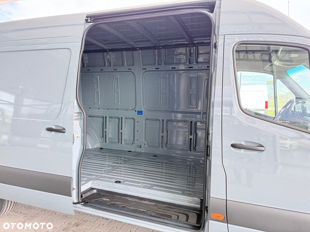 Mercedes-Benz Sprinter Furgon 317 CDI L3H2 - 12
