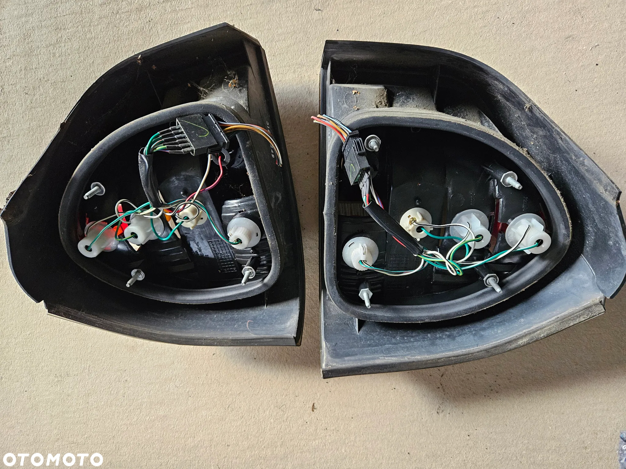 Audi A3  8L lampa tył tylna prawa lewa - 4