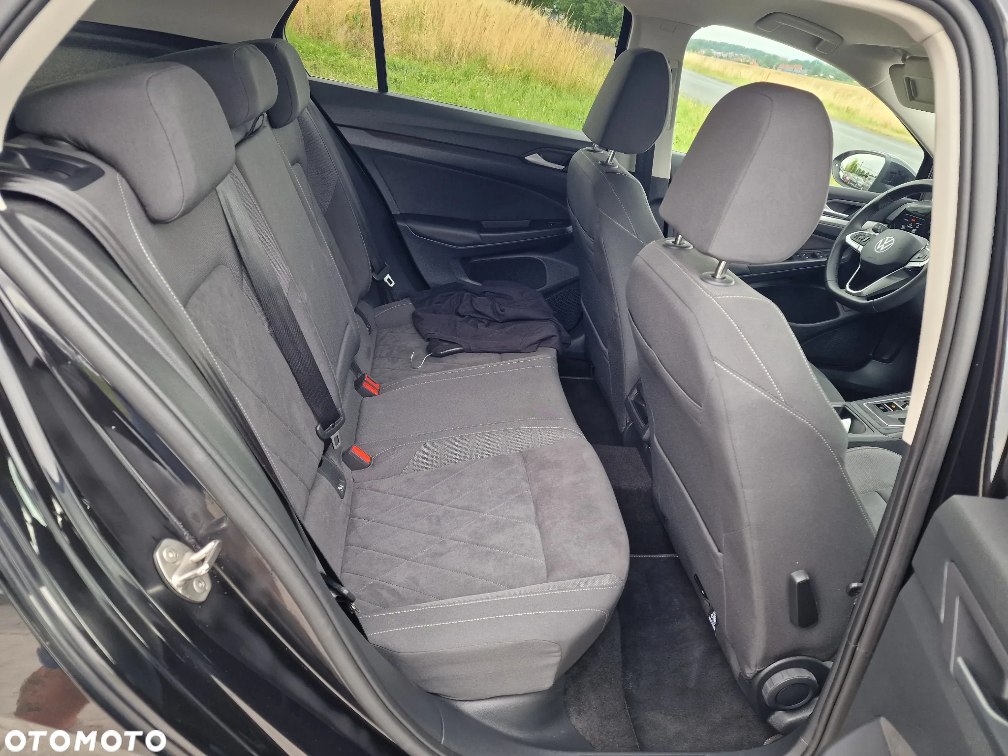 Volkswagen Golf VIII 2.0 TDI Edition 50 DSG - 27