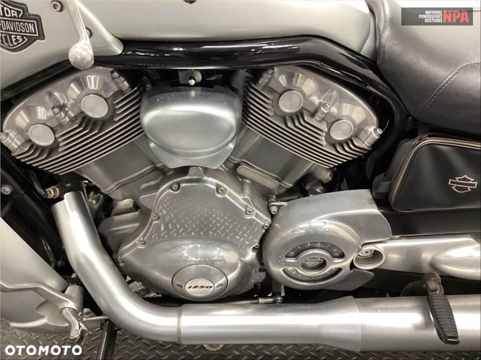 Harley-Davidson V-Rod Muscle - 9