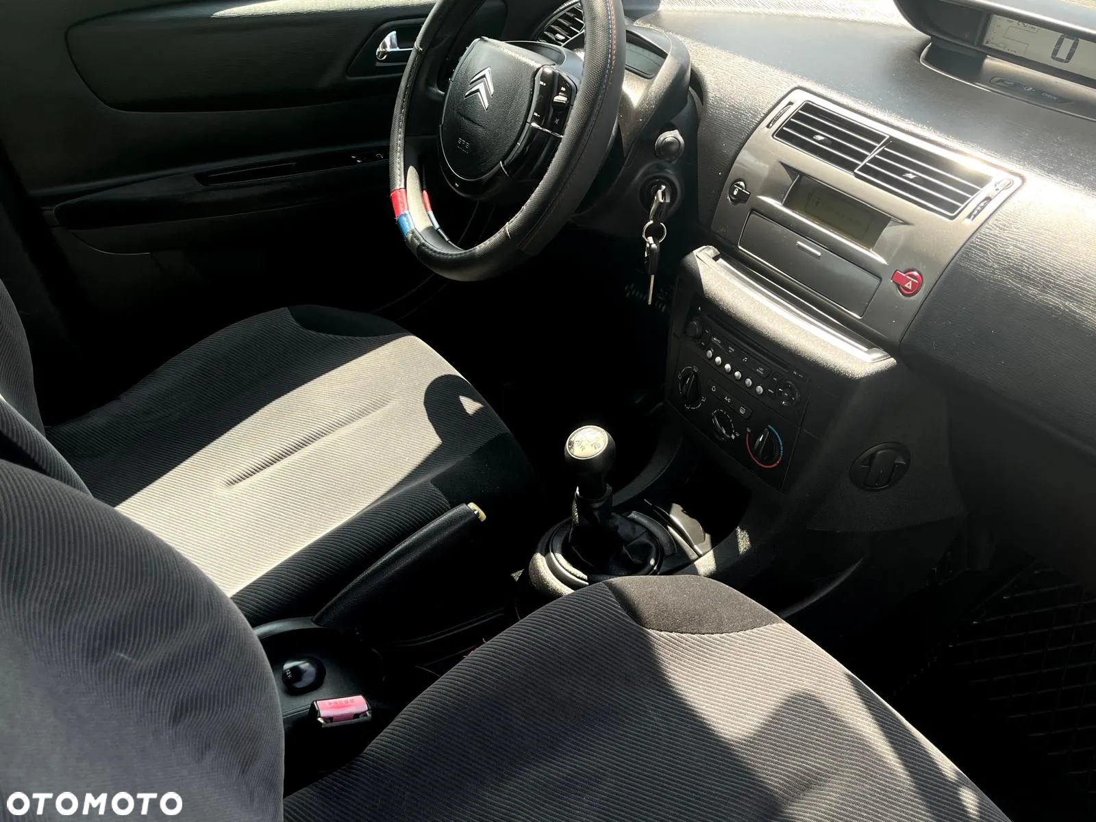Citroën C4 1.6 16V Confort - 8