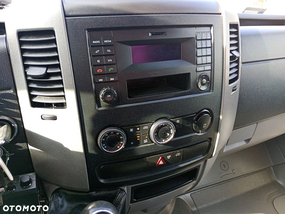 Volkswagen CRAFTER - 14