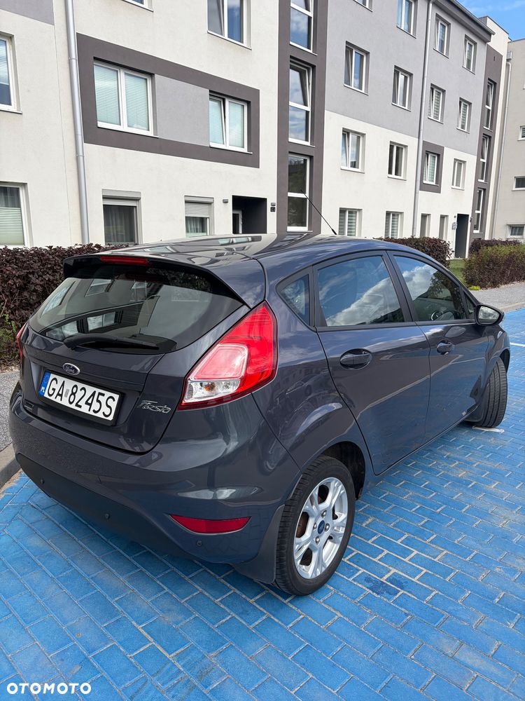 Ford Fiesta 1.4 Titanium EU5 - 4