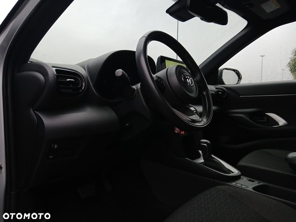 Toyota Yaris Cross Hybrid 1.5 Comfort - 18