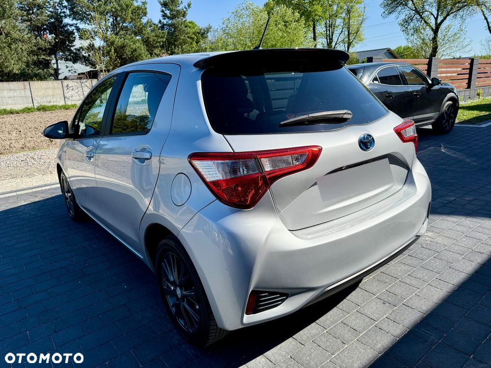 Toyota Yaris Hybrid 1.5 VVT-i Y20 Club - 10