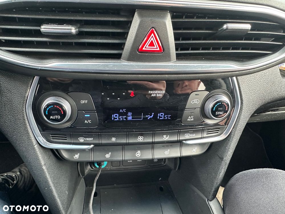Hyundai Santa Fe - 24