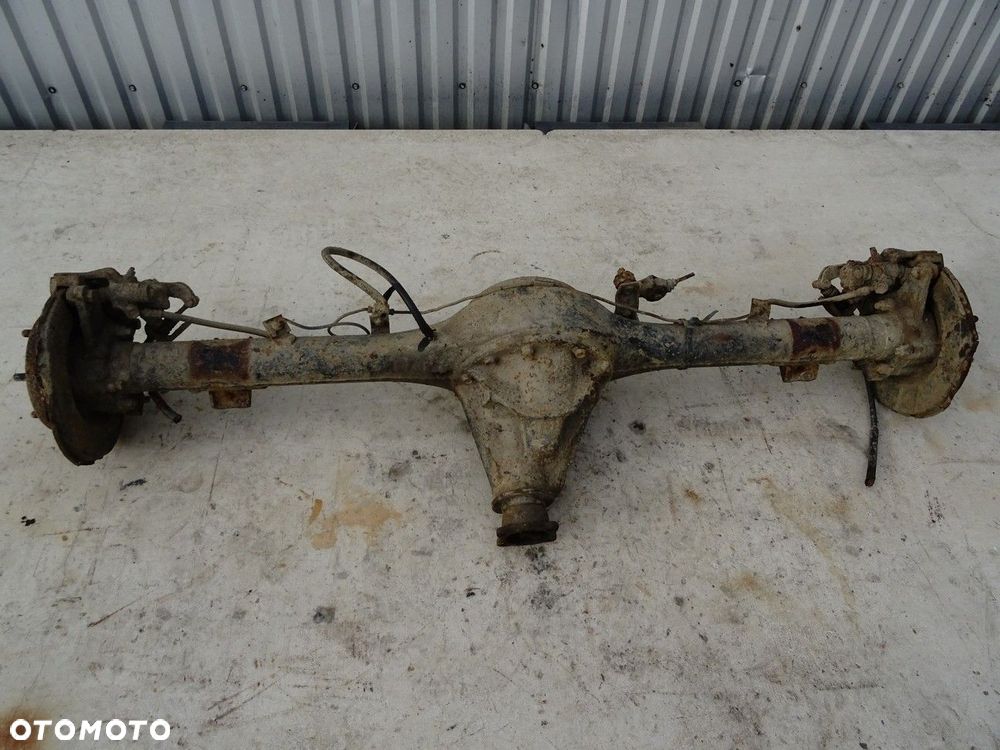 MOST TYŁ DYFER  ISUZU TROOPER I (UBS) 1983 - 1991 2.3 4WD 66 kW [90 KM] benzyna 1984 - 1991 - 1