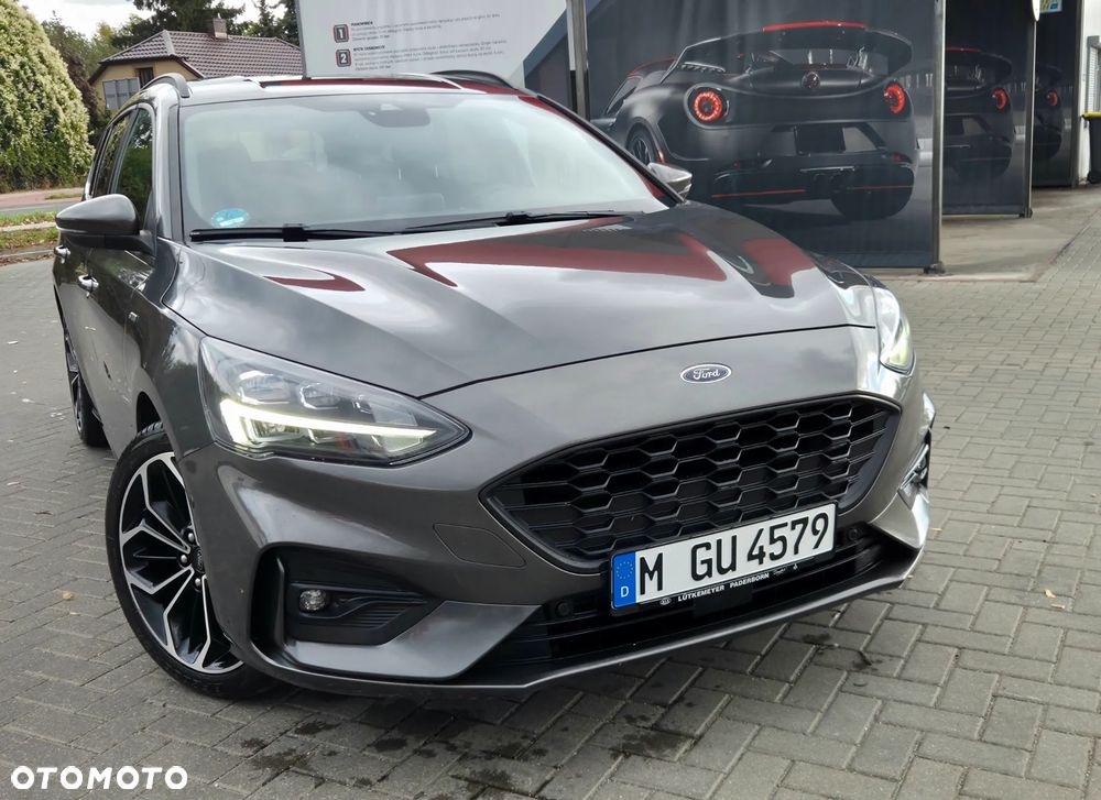 Ford Focus 1.0 EcoBoost Start-Stopp-System ST-LINE DESIGN - 18
