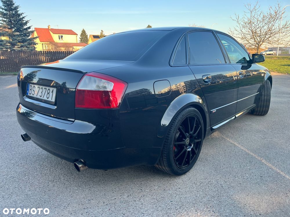 Audi A4 Limousine - 7