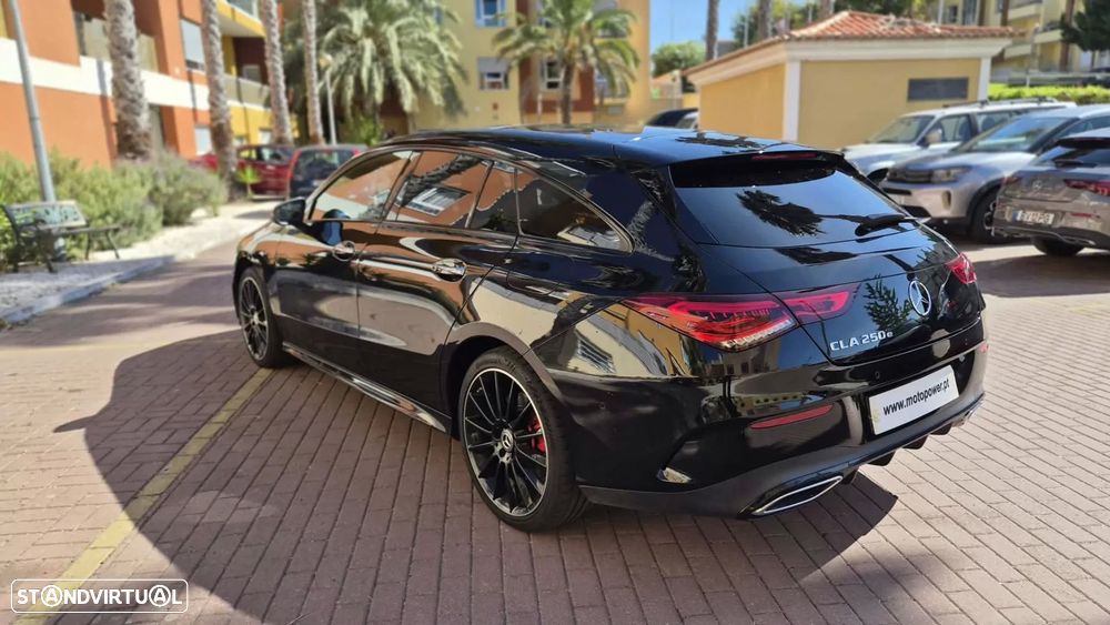 Mercedes-Benz CLA 250 e Shooting Brake AMG Line - 4