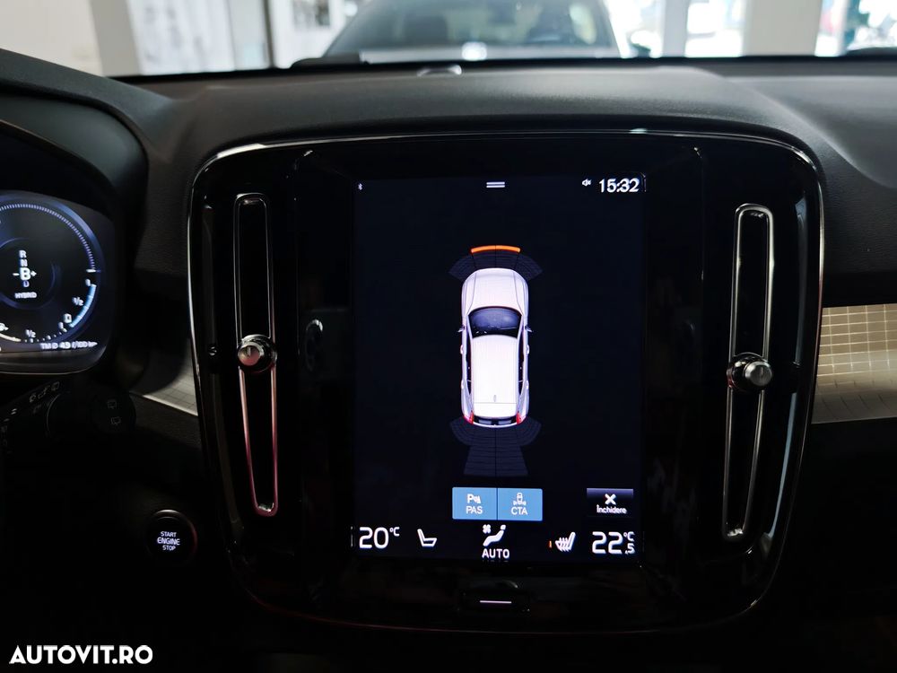 Volvo XC 40 T4 Recharge DKG Plus Dark - 13