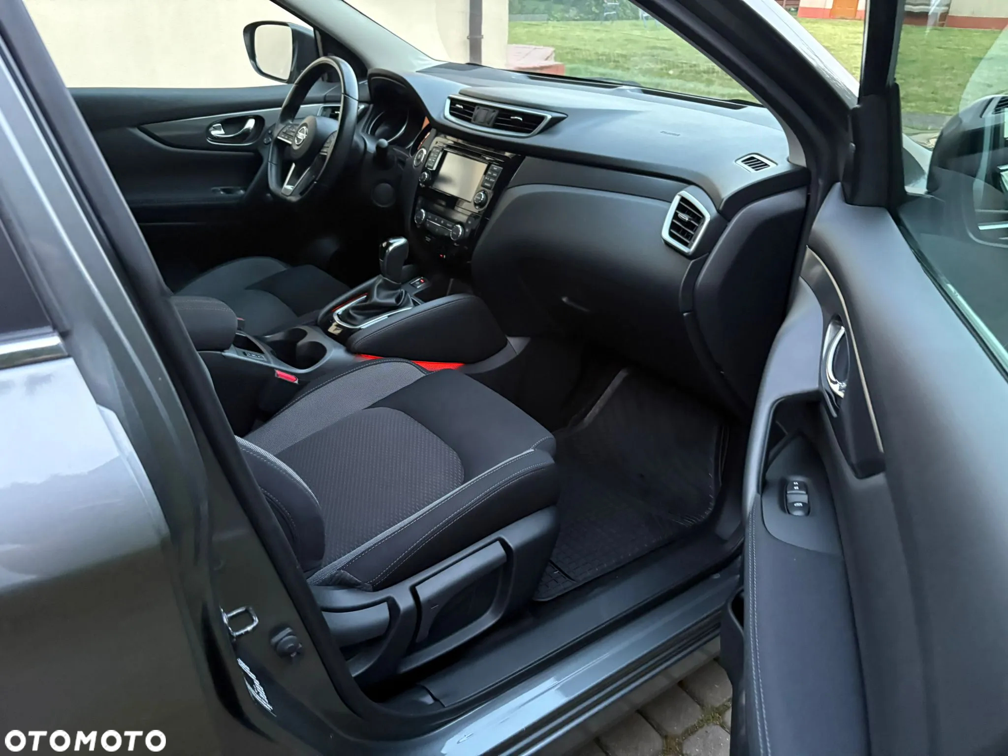 Nissan Qashqai 1.6 DCi N-Connecta Xtronic - 15