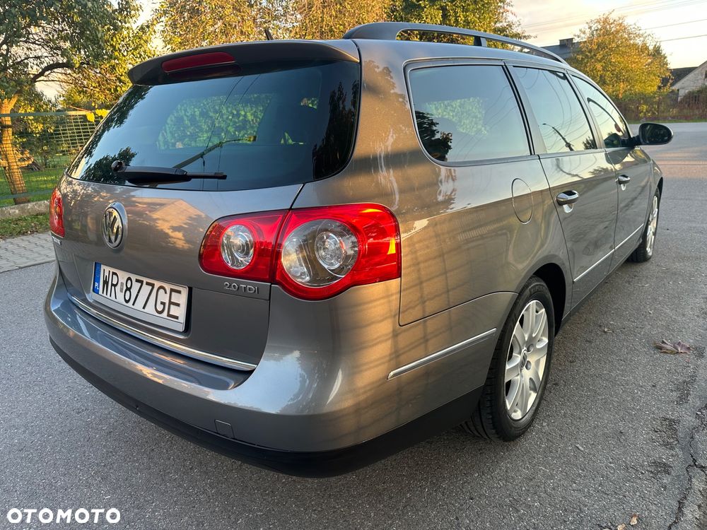 Volkswagen Passat 2.0 TDI DPF Sportline - 6