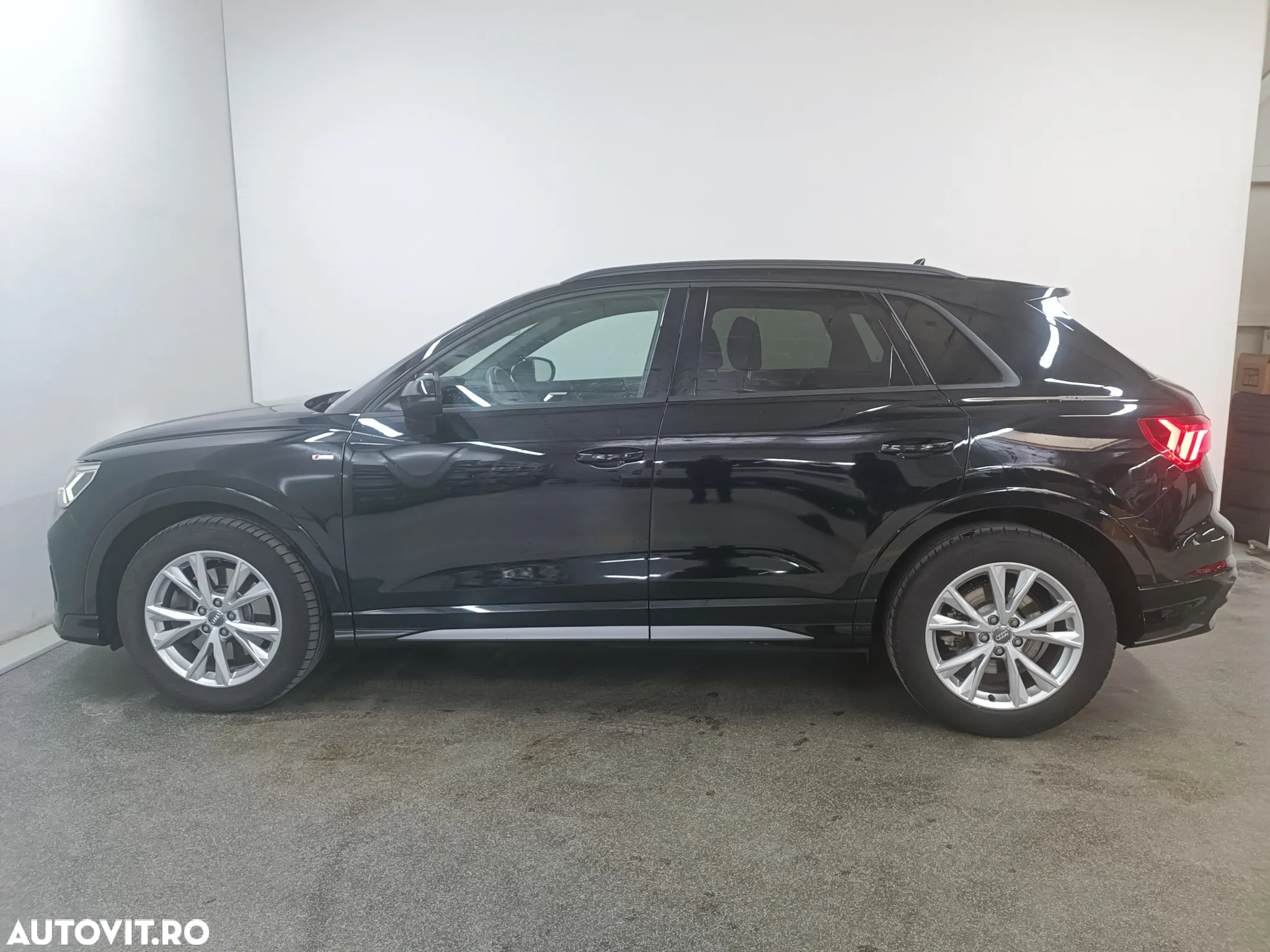 Audi Q3 2.0 40 TFSI S tronic quattro S Line - 2