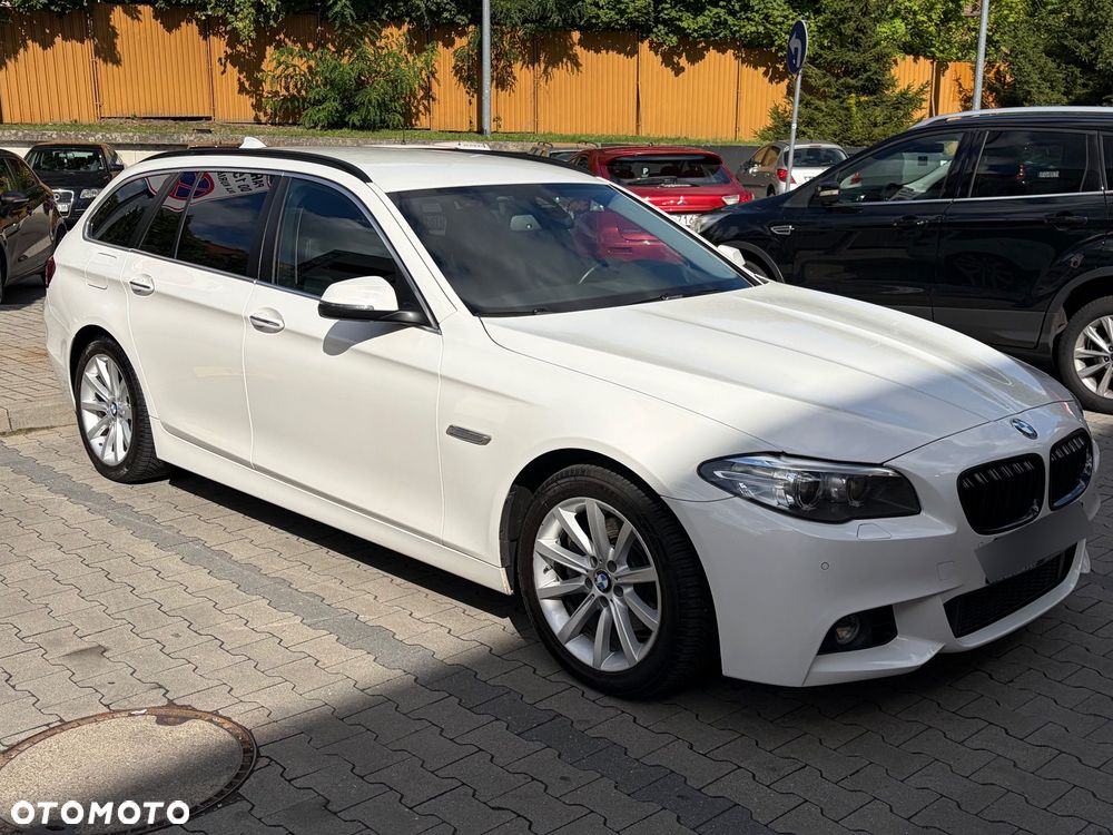 BMW Seria 5 520d xDrive - 10