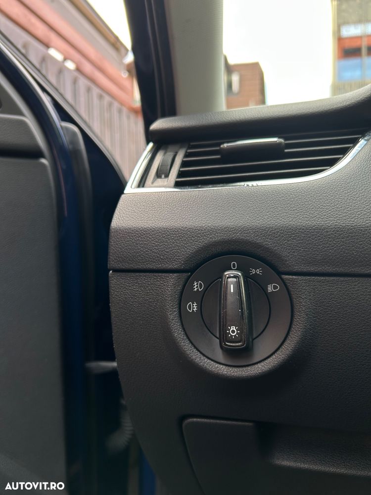 Skoda Octavia 1.6 TDI Active - 10