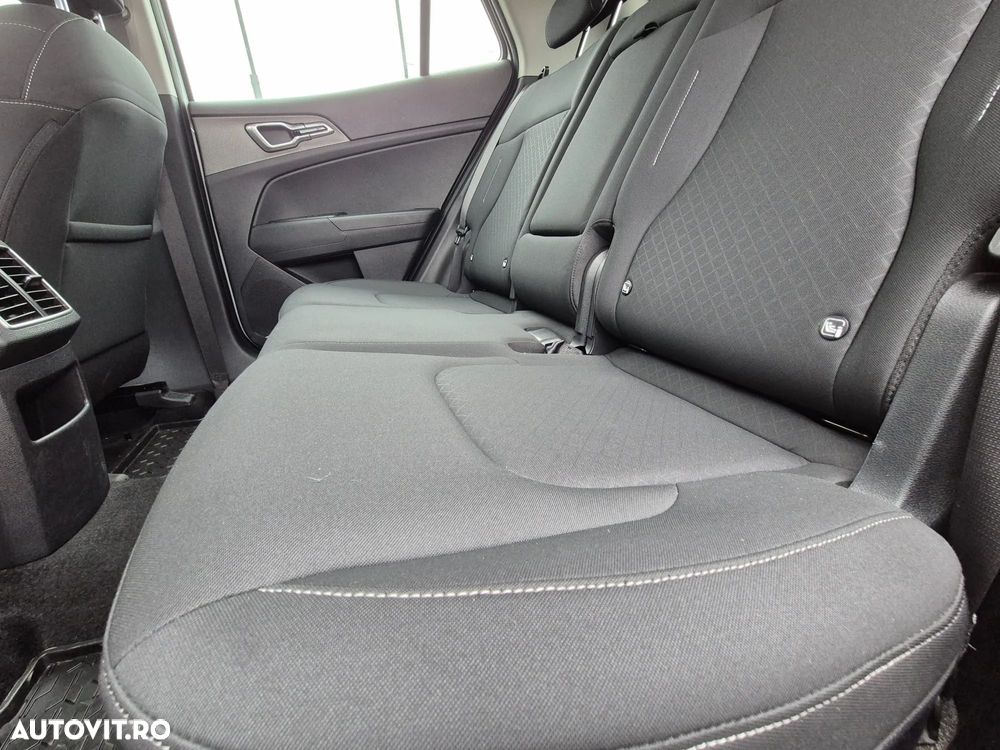 Kia Sportage 1.6 T-GDI MHEV 6MT 4x2 Urban - 12