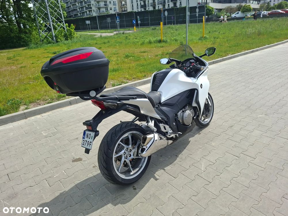 Honda VFR - 5