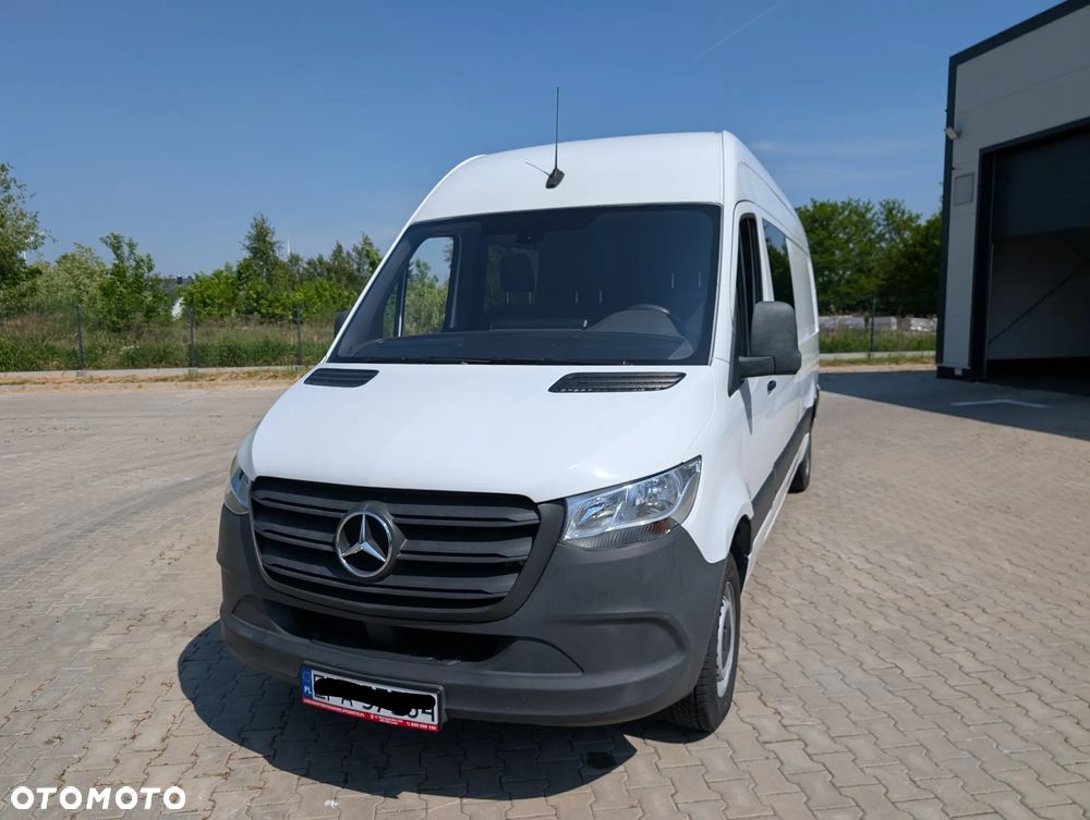 Mercedes-Benz Sprinter - 1
