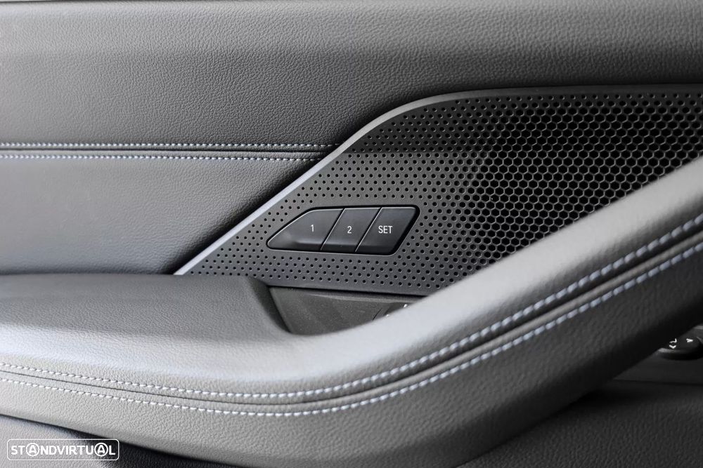 BMW i4 eDrive40 Pack Desportivo M - 18