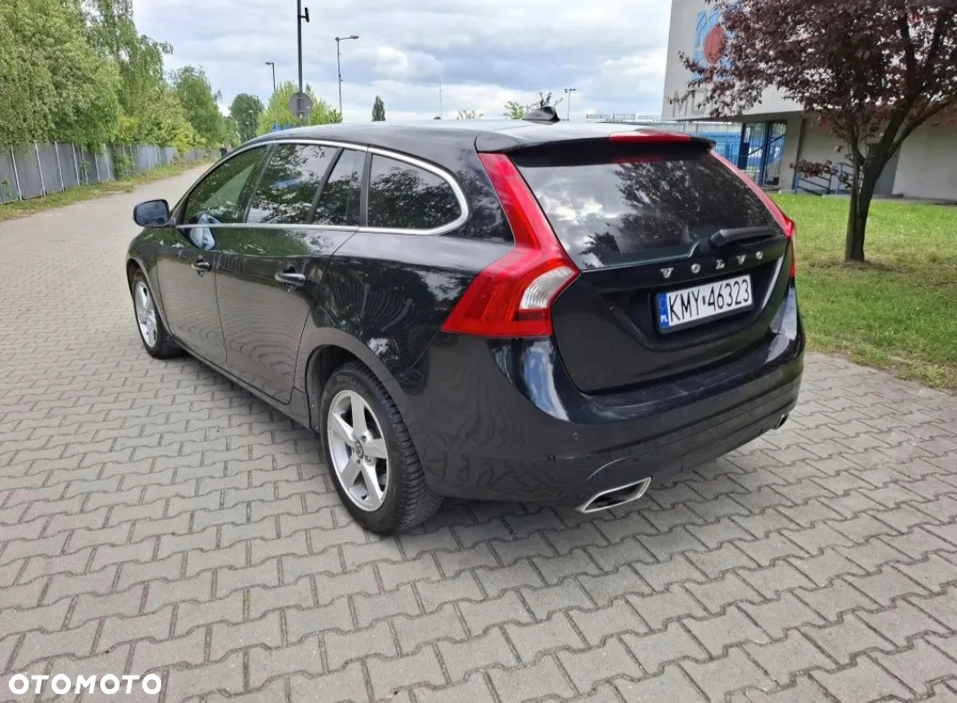 Volvo V60 D4 Drive-E Kinetic - 4