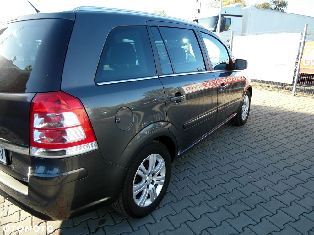 Opel Zafira 1.8 Innovation - 10