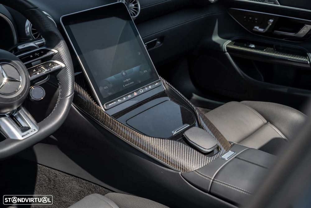 Mercedes-Benz SL 63 AMG 4Matic+ — fotografia 17