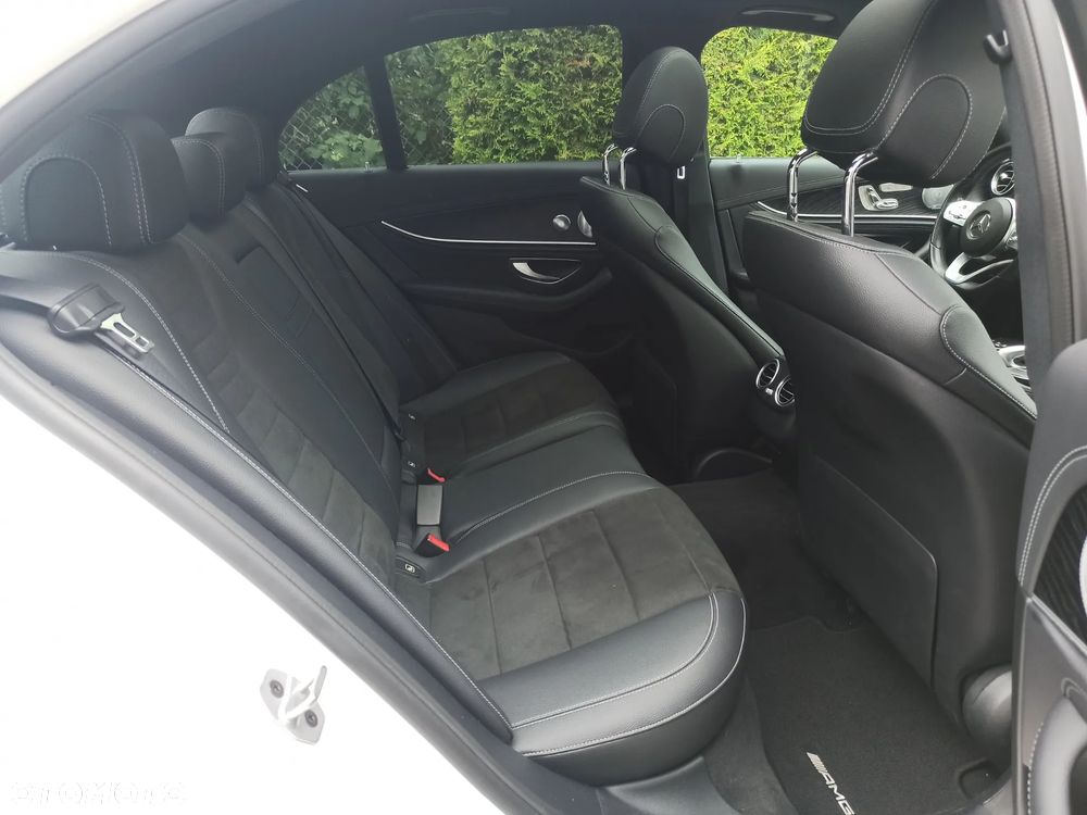 Mercedes-Benz Klasa E 200 4-Matic 9G-TRONIC - 14