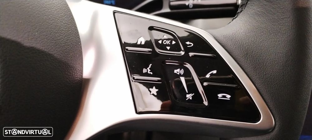 Mercedes-Benz C 300 e Avantgarde - 23