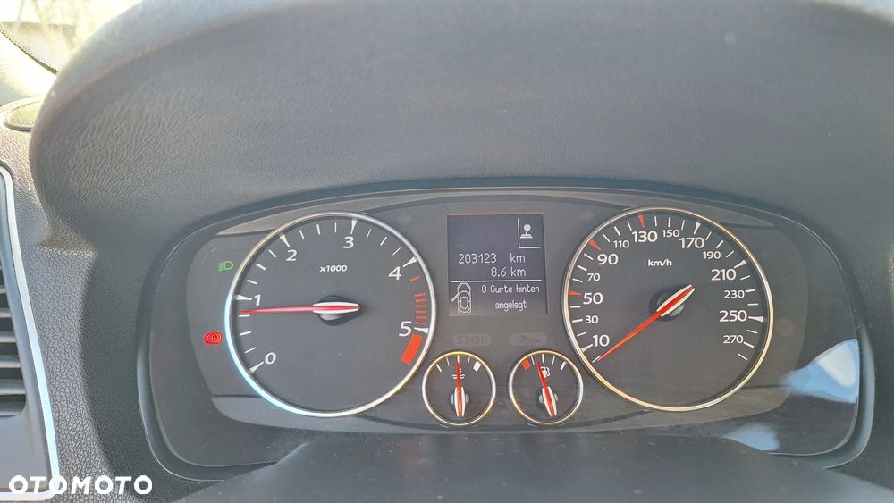 Renault Laguna dCi 110 FAP Paris Business - 16